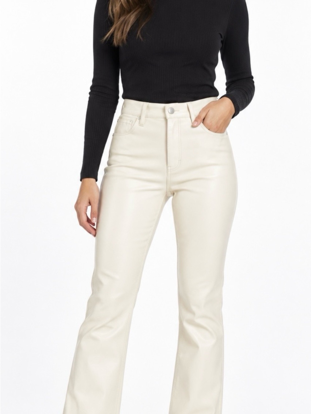 : The Noli Shop Women’s 26 Petite Cream Faux Leather Coated Flare Jeans Ret $175